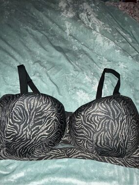 Cacique Black Metallic Zebra-Print Strap Bra